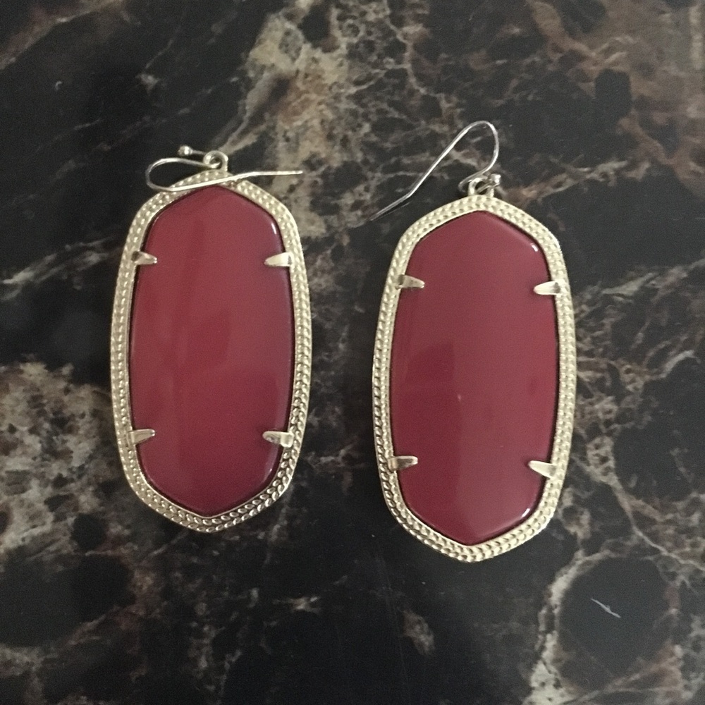 Kendra Scott Danielle Earrings in Crimson